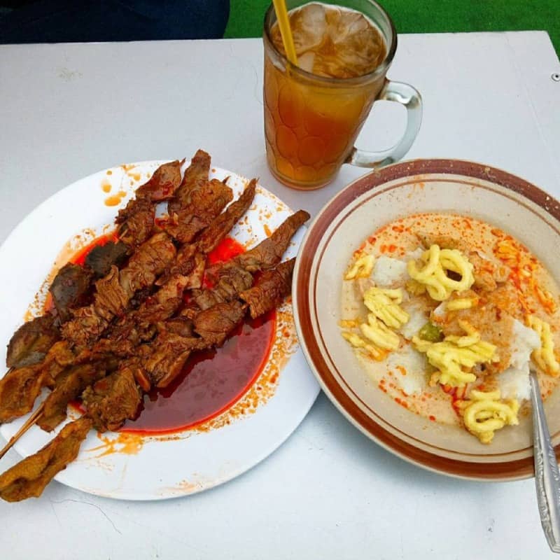 sate blengong pak kasturi rajak