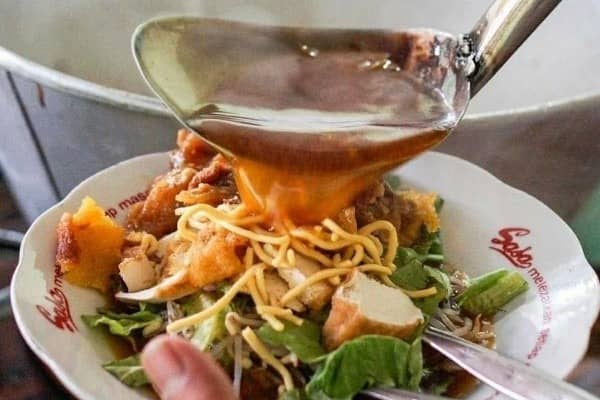 tahu campur pak sadak