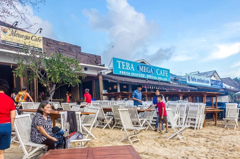 menega cafe jimbaran