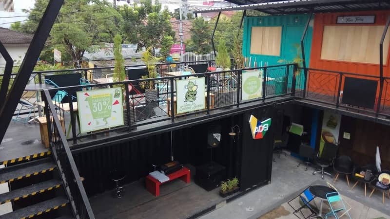 cafe di makassar