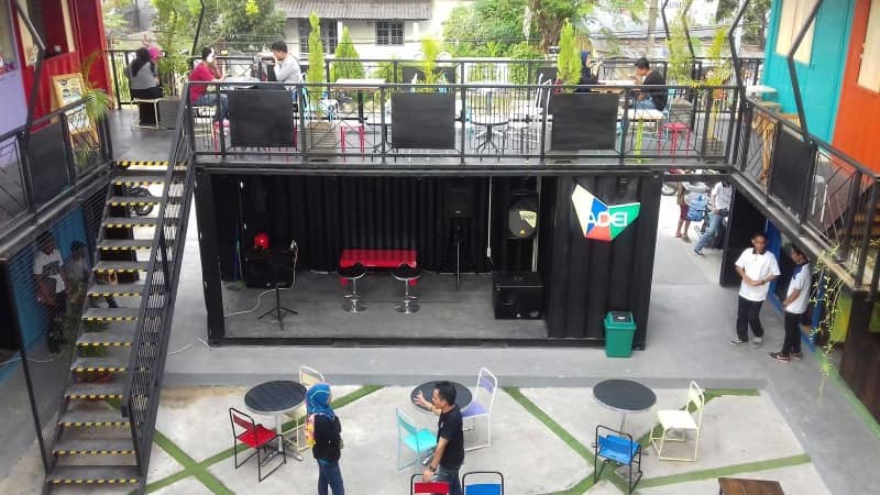 cafe di makassar