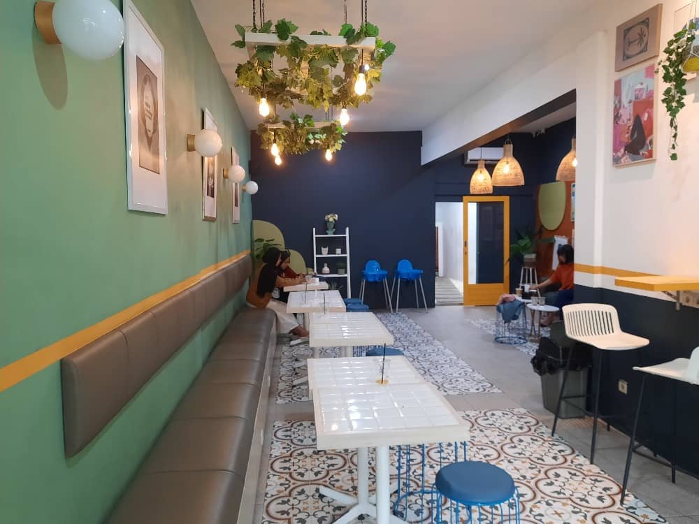 cafe kekinian di Surabaya