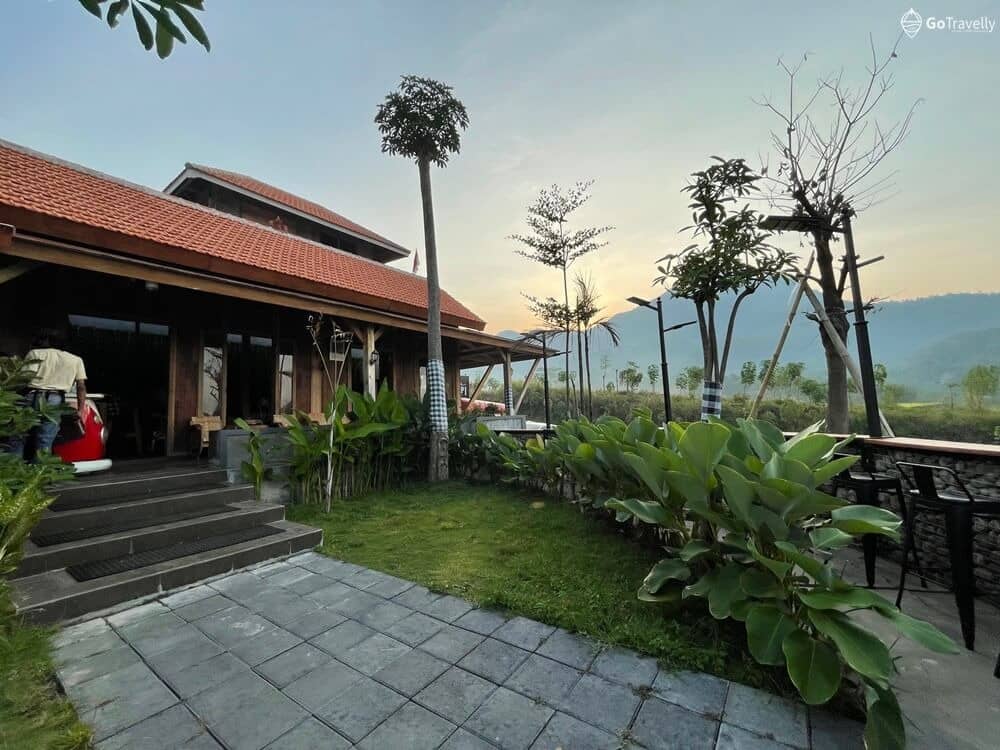 cafe di Prigen dengan pemandangan keren