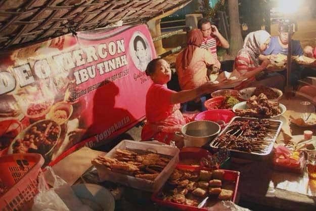 gudeg mercon bu tinah