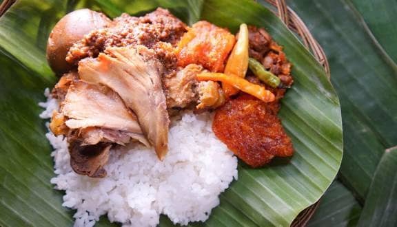 gudeg mercon bu tinah