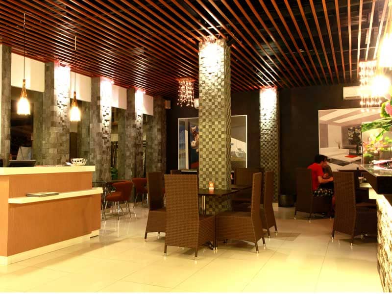 bond cafe