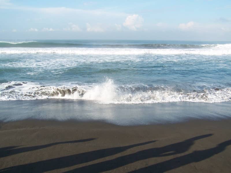 pantai sigandu batang