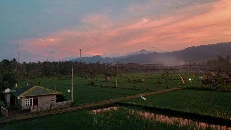 pantai lovina bali