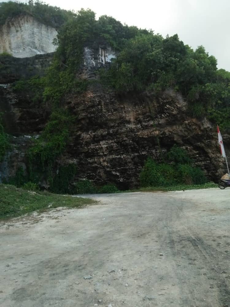 pantai melasti bali