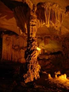 tour di halong bay cruises