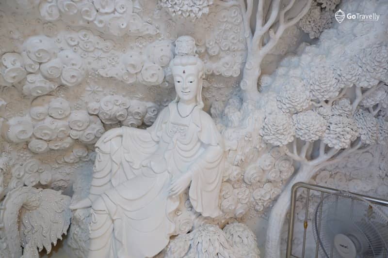 wat huay pla kang chiang rai