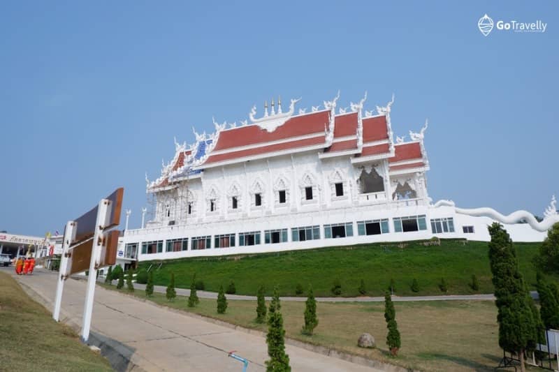 wat huay pla kang chiang rai