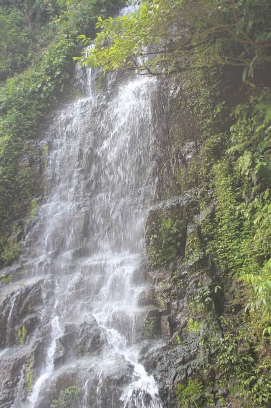 air terjun satu hati
