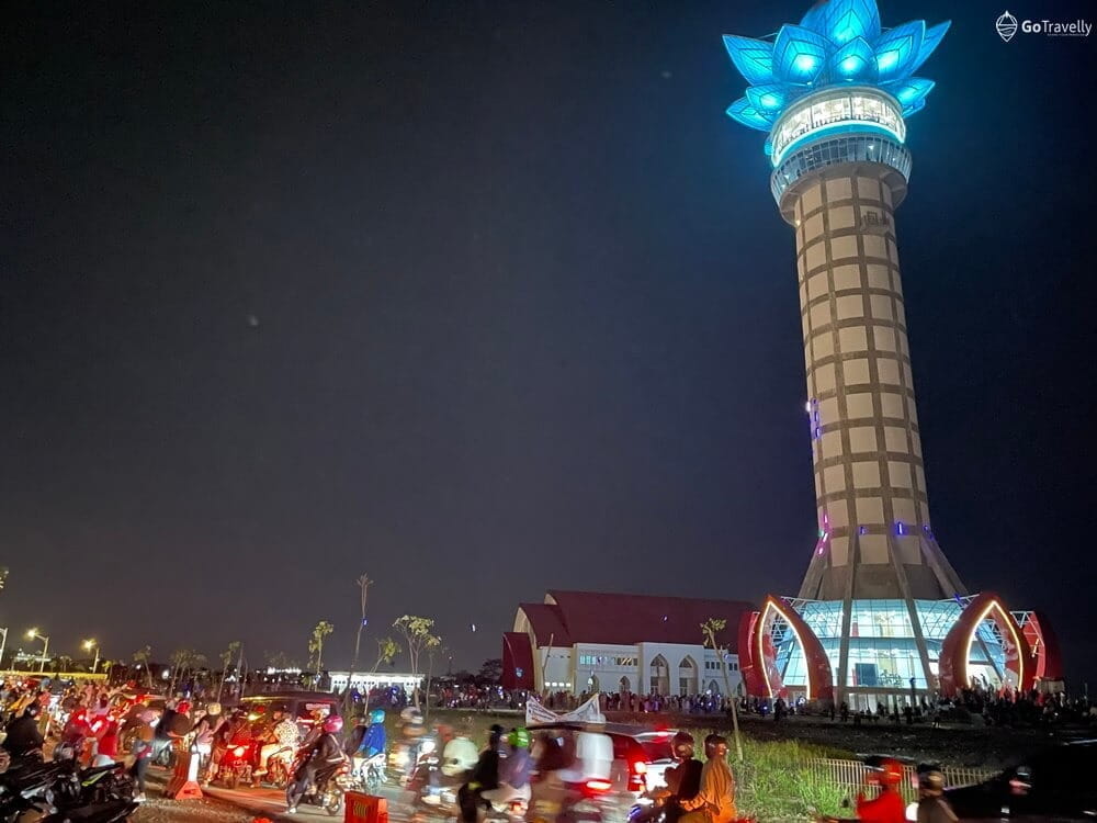 Menara Pandang Teratai