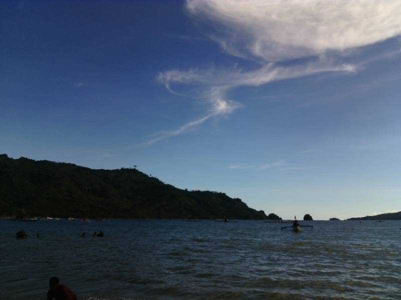 pantai karanggongso